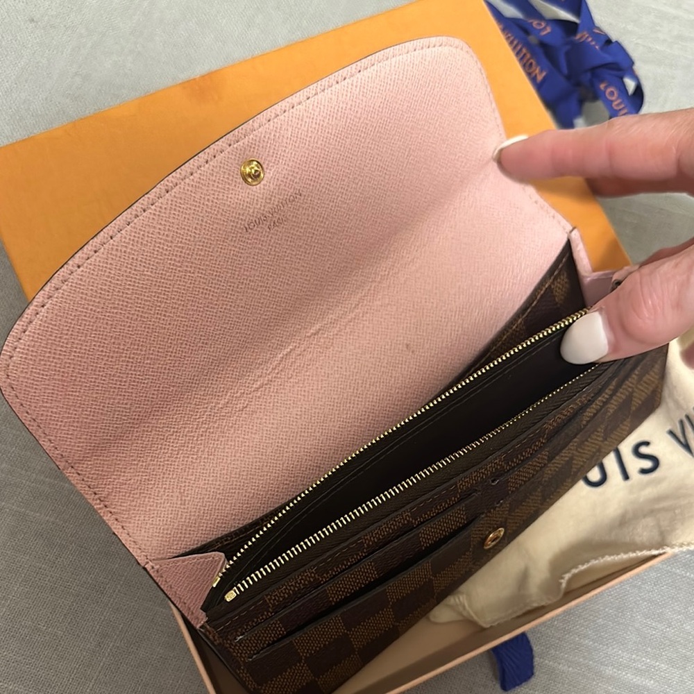 Louis Vuitton Damier Ebene Emilie Wallet Rose Ballerine; EUC - Picture 3 of 11